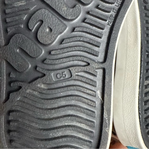 Native Shoes Black and White Water Shoes Slip-On Comfort - Picture 5 of 7